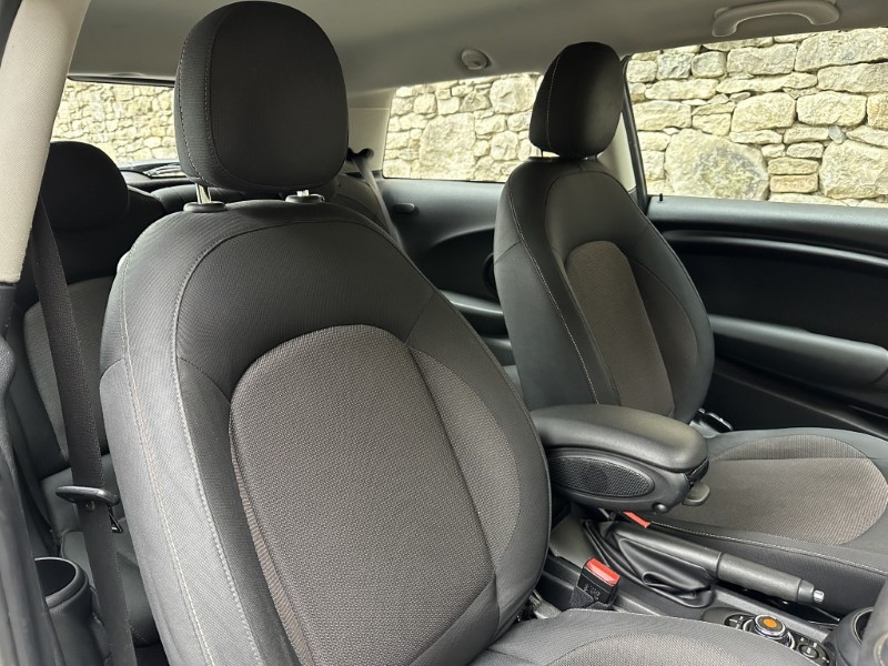 2019 (69) MINI HATCHBACK 1.5 Cooper Classic II 3dr Auto 5963853