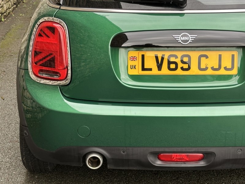 2019 (69) MINI HATCHBACK 1.5 Cooper Classic II 3dr Auto 5963846