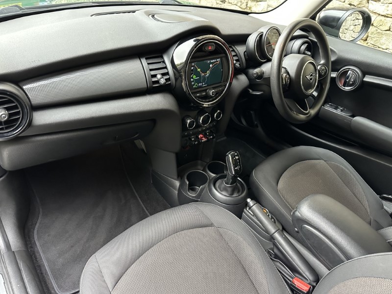 2019 (69) MINI HATCHBACK 1.5 Cooper Classic II 3dr Auto 5963869