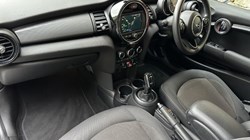 2019 (69) MINI HATCHBACK 1.5 Cooper Classic II 3dr Auto 5963869