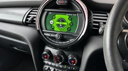 2019 (69) MINI HATCHBACK 1.5 Cooper Classic II 3dr Auto 5963880