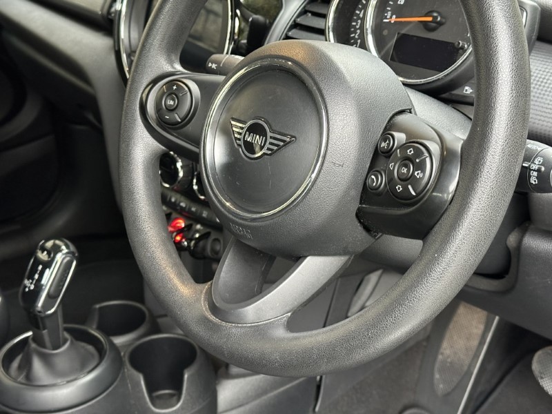 2019 (69) MINI HATCHBACK 1.5 Cooper Classic II 3dr Auto 5963851