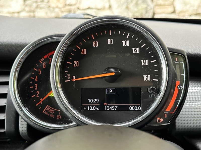 2019 (69) MINI HATCHBACK 1.5 Cooper Classic II 3dr Auto 5963877