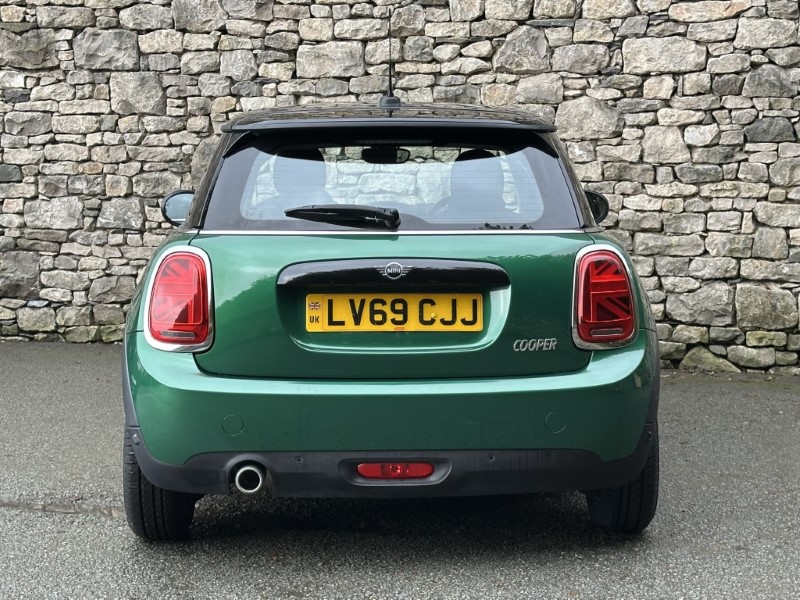 2019 (69) MINI HATCHBACK 1.5 Cooper Classic II 3dr Auto 5963881