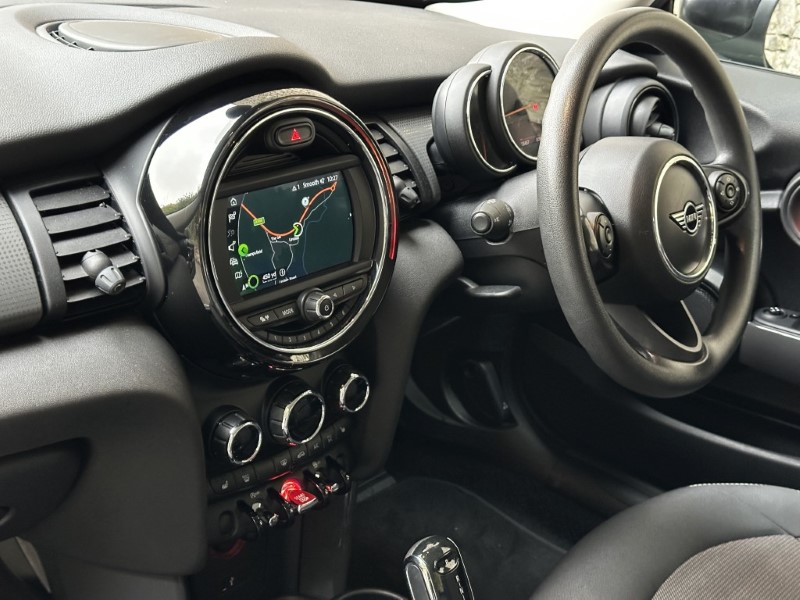 2019 (69) MINI HATCHBACK 1.5 Cooper Classic II 3dr Auto 5963870