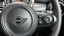 2019 (69) MINI HATCHBACK 1.5 Cooper Classic II 3dr Auto 5963862