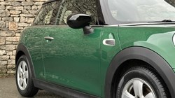 2019 (69) MINI HATCHBACK 1.5 Cooper Classic II 3dr Auto 5963903