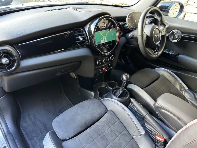 2024 (24) MINI HATCHBACK 2.0 John Cooper Works Premium 3dr 5957067