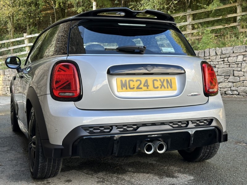 2024 (24) MINI HATCHBACK 2.0 John Cooper Works Premium 3dr 5957041