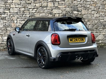 2024 (24) MINI HATCHBACK 2.0 John Cooper Works Premium 3dr