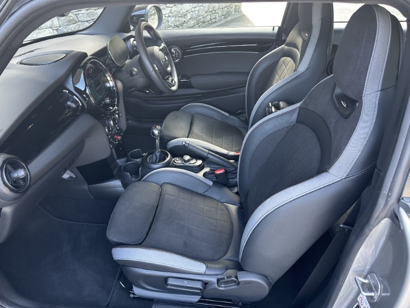 2024 (24) MINI HATCHBACK 2.0 John Cooper Works Premium 3dr 5944664