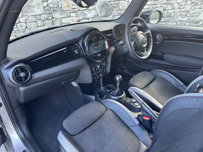 2024 (24) MINI HATCHBACK 2.0 John Cooper Works Premium 3dr 5944663