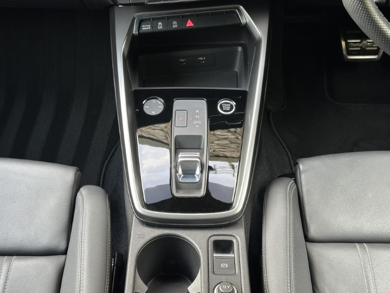 2022 (22) AUDI A3 35 TFSI S Line 4dr S Tronic 5947367