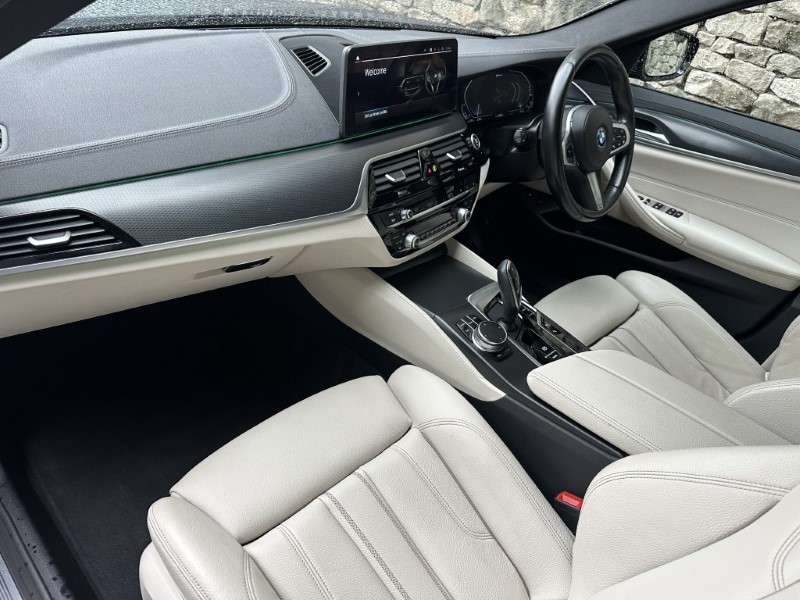 2023 (23) BMW 5 SERIES 530e M Sport 4dr Saloon  5959964