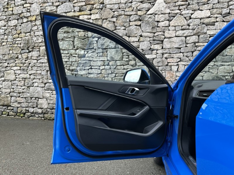2023 (73) BMW 1 SERIES 118i M Sport 5dr 5966689