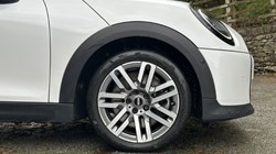 2024 (74) MINI COOPER 2.0 S Classic 5dr Auto 5985979