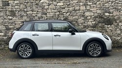 2024 (74) MINI COOPER 2.0 S Classic 5dr Auto 5985940