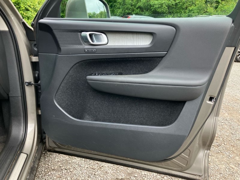 2021 (21) VOLVO XC40 1.5 T4 Recharge PHEV Inscription 5dr Auto 3262517