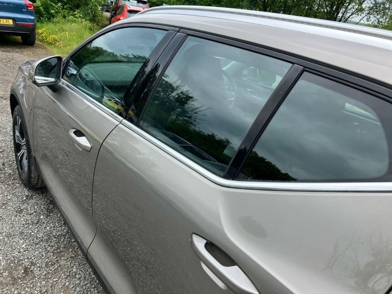 2021 (21) VOLVO XC40 1.5 T4 Recharge PHEV Inscription 5dr Auto 3262543
