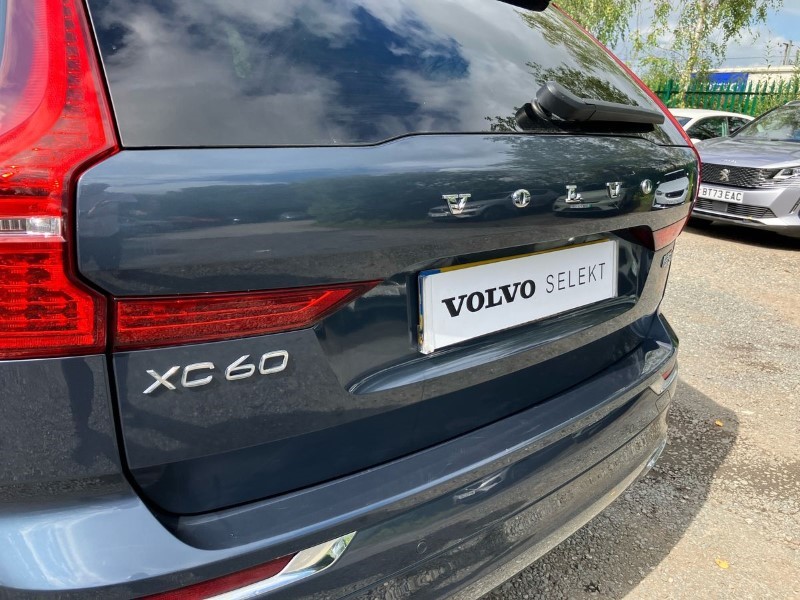 2020 (70) VOLVO XC60 2.0 B5P [250] Inscription 5dr AWD Geartronic 3469719