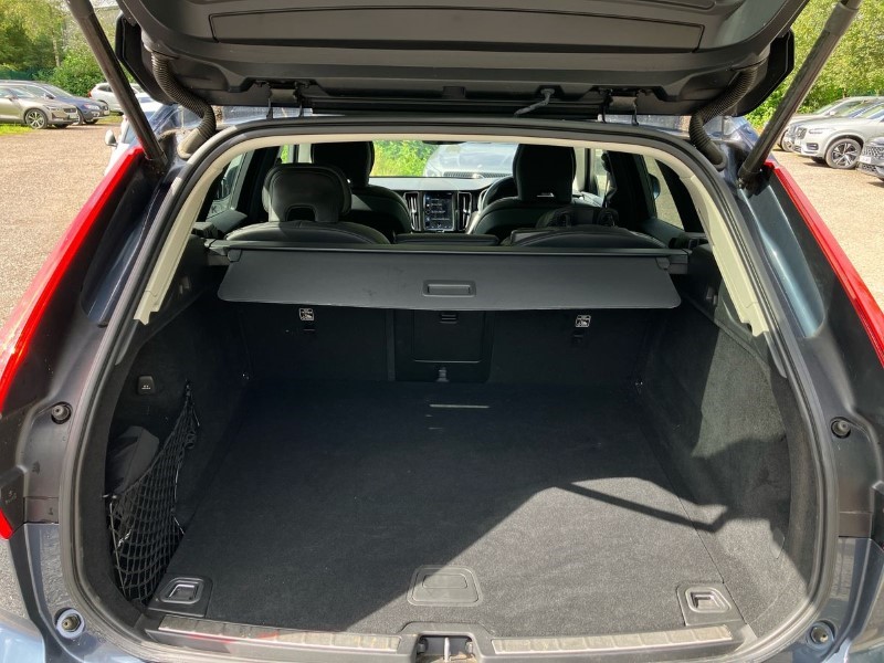 2020 (70) VOLVO XC60 2.0 B5P [250] Inscription 5dr AWD Geartronic 3469710