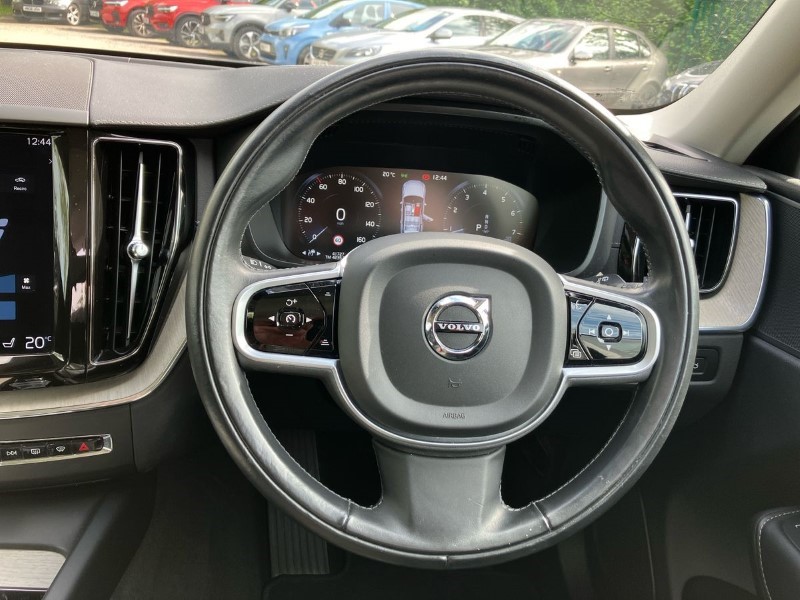 2020 (70) VOLVO XC60 2.0 B5P [250] Inscription 5dr AWD Geartronic 3469692
