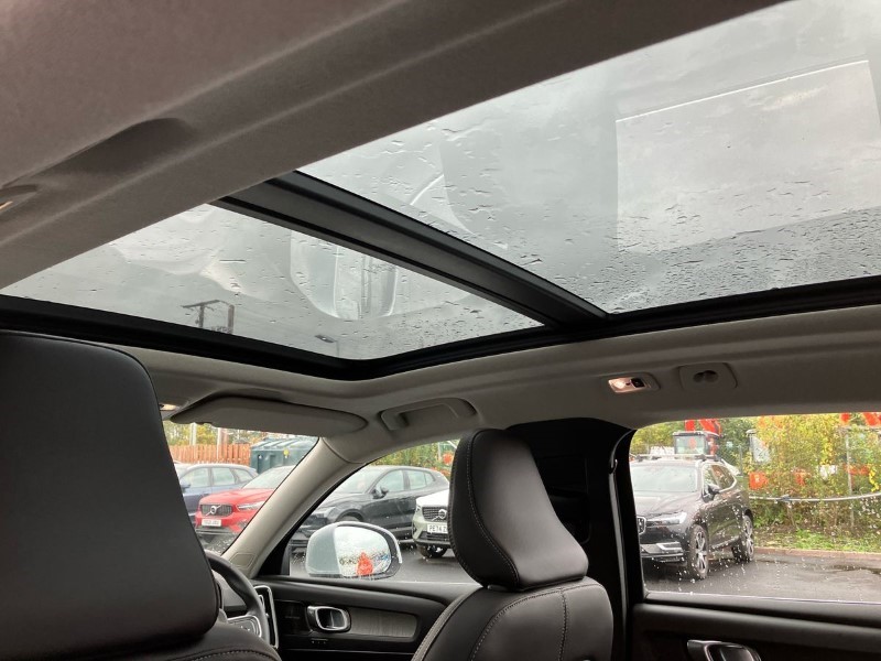 2021 (71) VOLVO XC40 2.0 B4P Inscription Pro 5dr AWD Auto [7 speed] 3573384