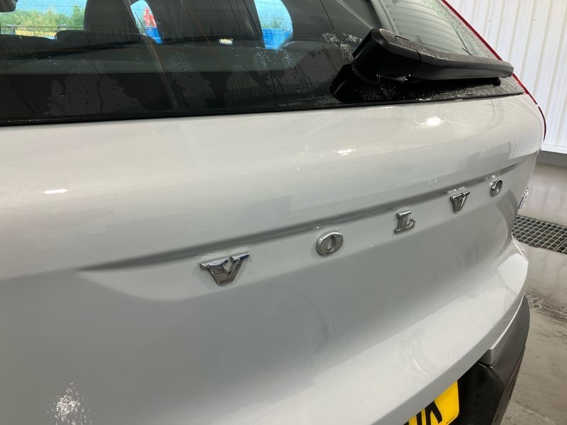 2021 (71) VOLVO XC40 2.0 B4P Inscription Pro 5dr AWD Auto [7 speed] 3573419