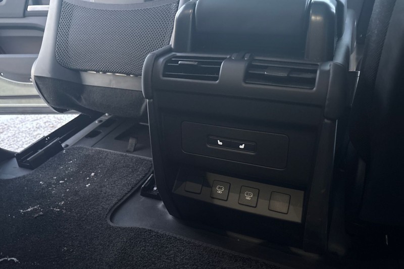  LAND ROVER DEFENDER 3.0 D350 X 90 3dr Auto 4921305