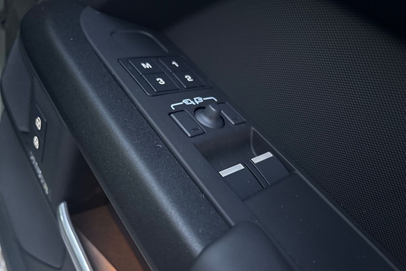  LAND ROVER DEFENDER 3.0 D350 X 90 3dr Auto 4921310