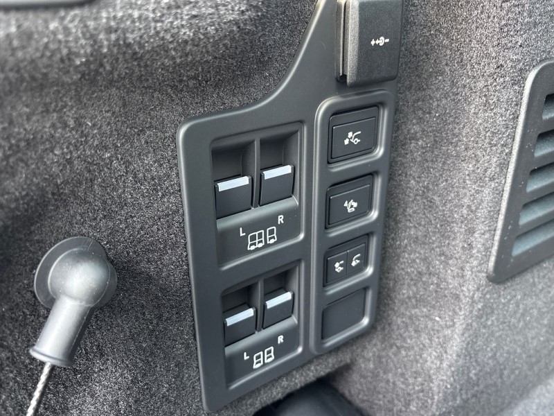  LAND ROVER DISCOVERY 3.0 D350 Metropolitan Edition 5dr Auto 4554019