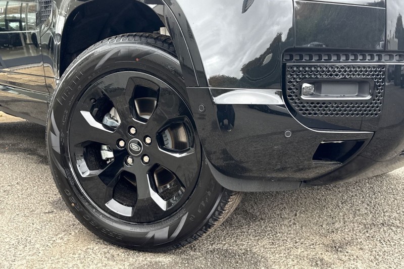  LAND ROVER DEFENDER 3.0 D250 X-Dynamic HSE 110 5dr Auto 4637637