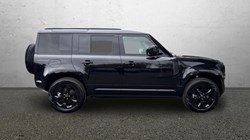 LAND ROVER DEFENDER 3.0 D250 X-Dynamic HSE 110 5dr Auto 4637602