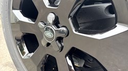 LAND ROVER DEFENDER 3.0 D250 X-Dynamic HSE 110 5dr Auto 4637639