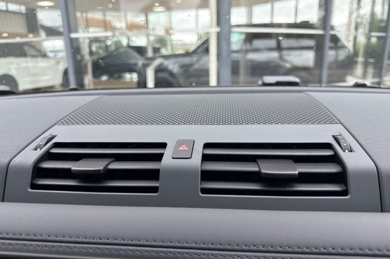  LAND ROVER DEFENDER 3.0 D250 X-Dynamic HSE 110 5dr Auto 4637630