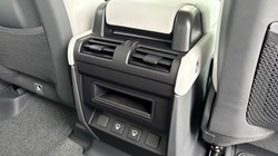 LAND ROVER DEFENDER 3.0 D250 X-Dynamic HSE 110 5dr Auto 4637615