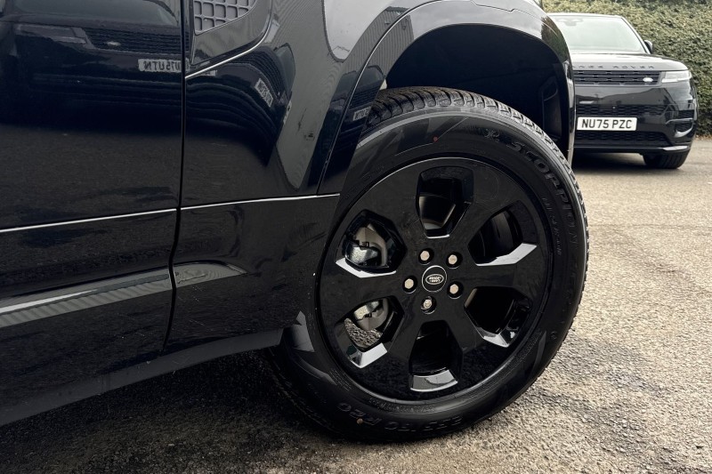  LAND ROVER DEFENDER 3.0 D250 X-Dynamic HSE 110 5dr Auto 4637642