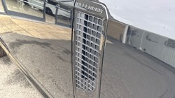 LAND ROVER DEFENDER 3.0 D250 X-Dynamic HSE 110 5dr Auto 4637617