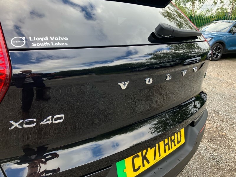 2021 (71) VOLVO XC40 300kW Recharge Twin Plus 78kWh 5dr AWD Auto 3467868