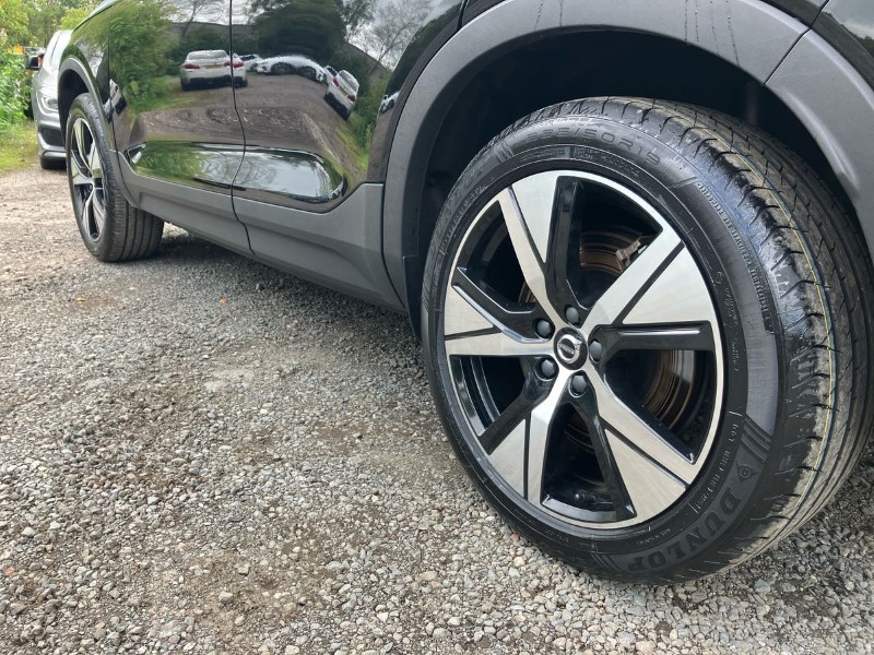 2021 (71) VOLVO XC40 300kW Recharge Twin Plus 78kWh 5dr AWD Auto 3467862