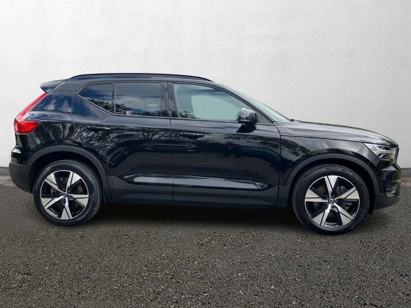 2021 (71) VOLVO XC40 300kW Recharge Twin Plus 78kWh 5dr AWD Auto 3467832