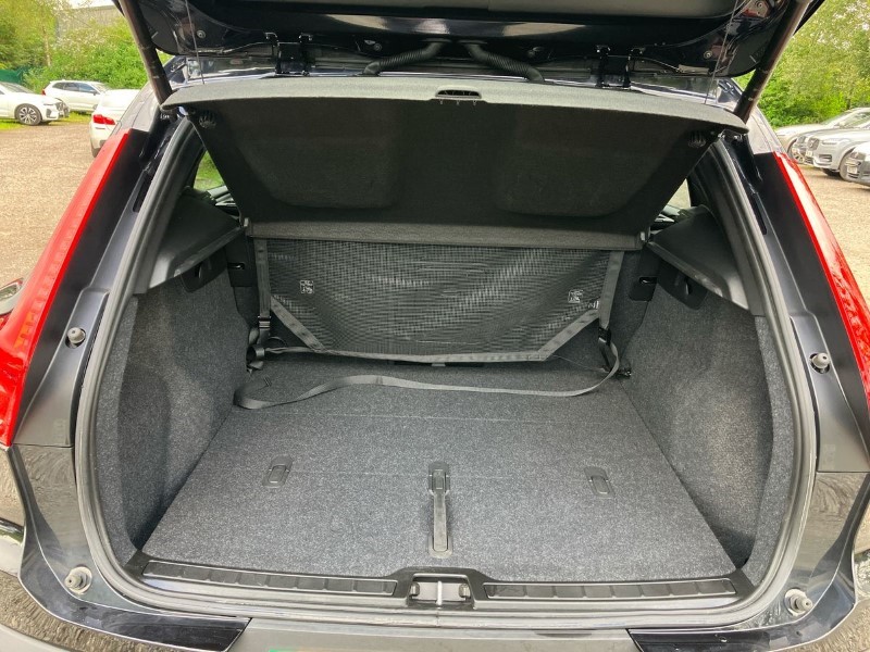 2021 (71) VOLVO XC40 300kW Recharge Twin Plus 78kWh 5dr AWD Auto 3467859