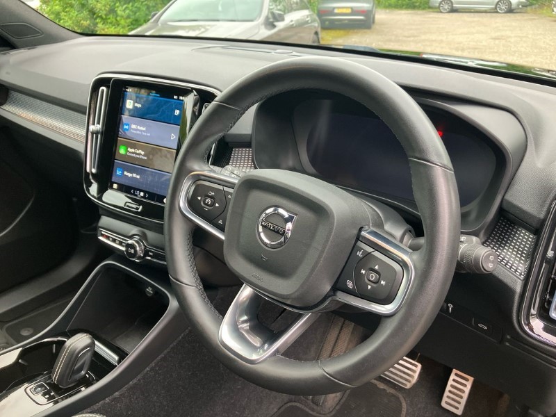 2021 (71) VOLVO XC40 300kW Recharge Twin Plus 78kWh 5dr AWD Auto 3467837