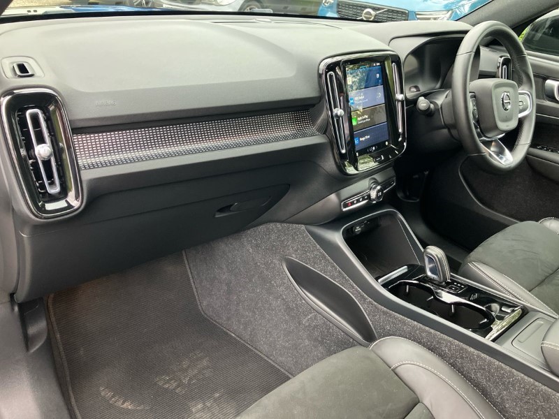 2021 (71) VOLVO XC40 300kW Recharge Twin Plus 78kWh 5dr AWD Auto 3467858