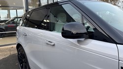 LAND ROVER RANGE ROVER SPORT 3.0 D300 Dynamic SE 5dr Auto 4809206