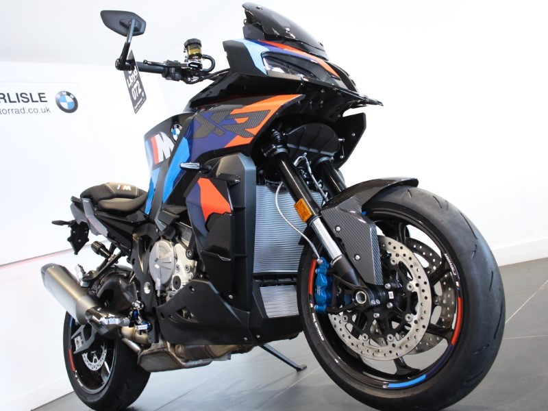 2024 (74) M 1000 XR Competition Pack 3357000