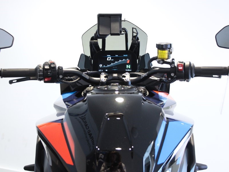 2024 (74) M 1000 XR Competition Pack 3356981