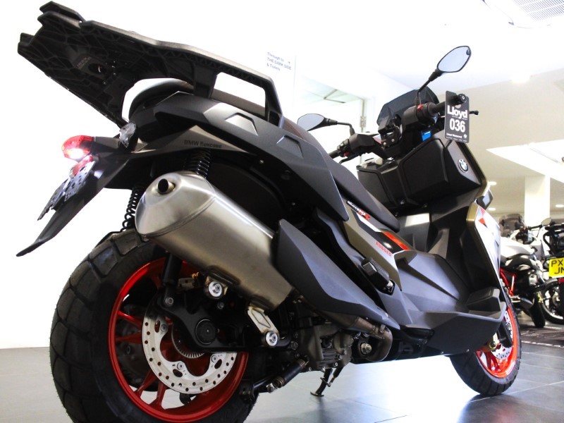  C 400 X 2025 3874109