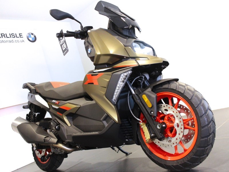  C 400 X 2025 3874122