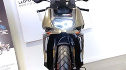 C 400 X 2025 3874123